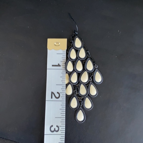 $5 ADD ON - Black and white chain mail earrings - Picture 4 of 4